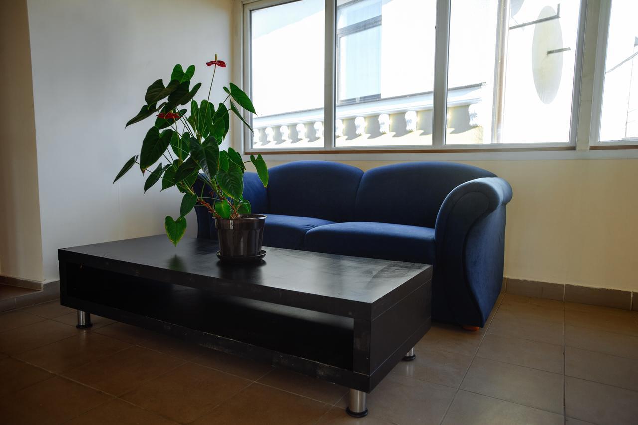 Your Hostel تشيسيناو المظهر الخارجي الصورة