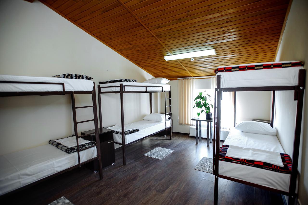 Your Hostel تشيسيناو المظهر الخارجي الصورة